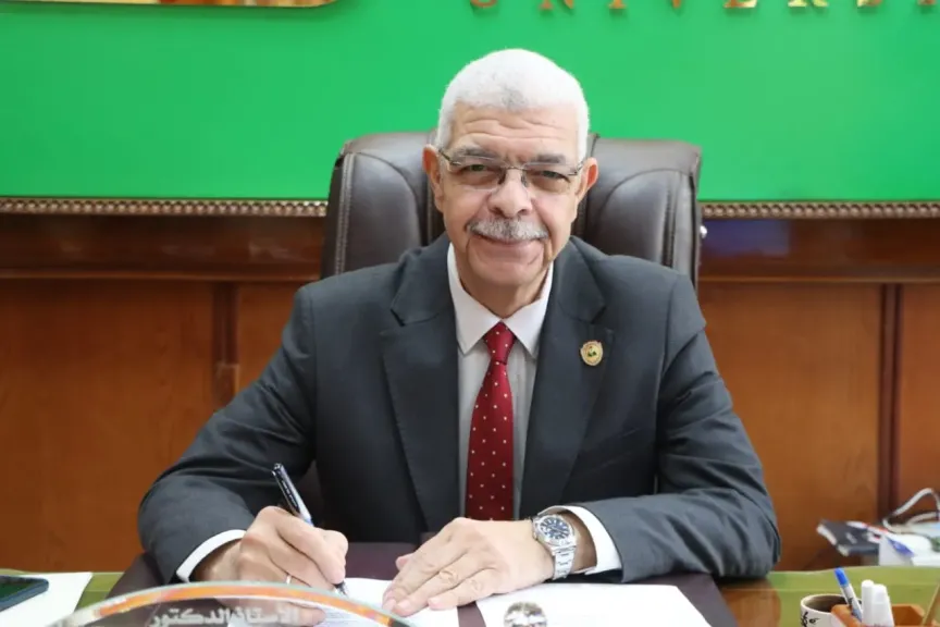 رئيس جامعة المنوفية يعقد اجتماع مجلس العمداء “أون لاين” ويتابع منظومة التطوير والإنجازات الأكاديمية والمجتمعية بالجامعة