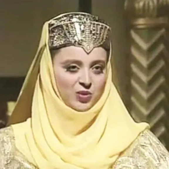 ”أحسبها على خير ولا أزكيها على الله” .. عبير الشرقاوي تنعى شقيقة الزعيم عادل إمام