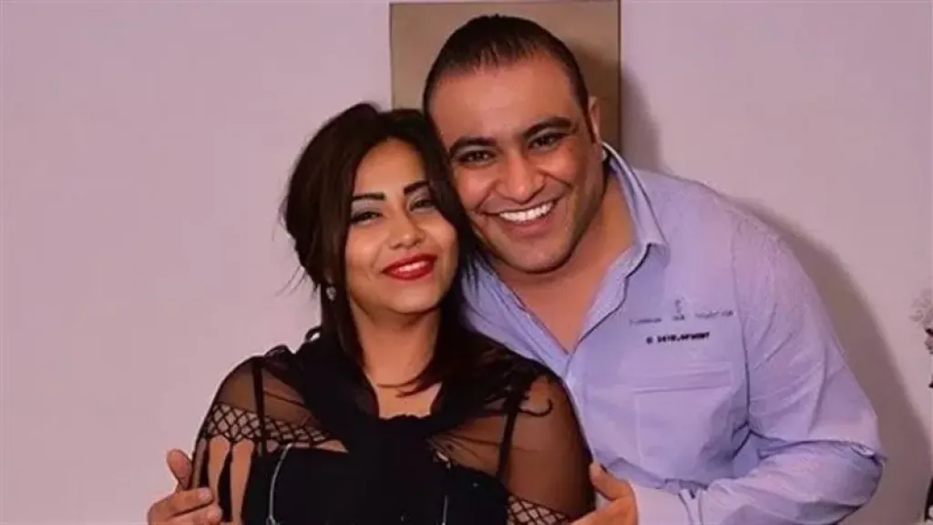 ورحمة أبويا ما هتعدي.. شقيق شيرين عبدالوهاب يتوعدها بعد اتهامه بكسر زجاج منزلها