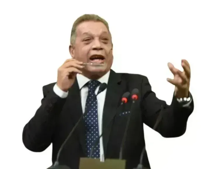 أسامة شرشر يكتب: القنابل الموقوتة فى حلف مكة