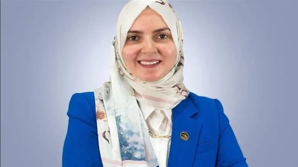 النائبة جيلان أحمد: الإنجاز العالمي لميناء السخنة يعكس براعة ومهارة العمال والمهندسين المصريين ويؤكد تقدم مصر في مجال النقل واللوجستيات