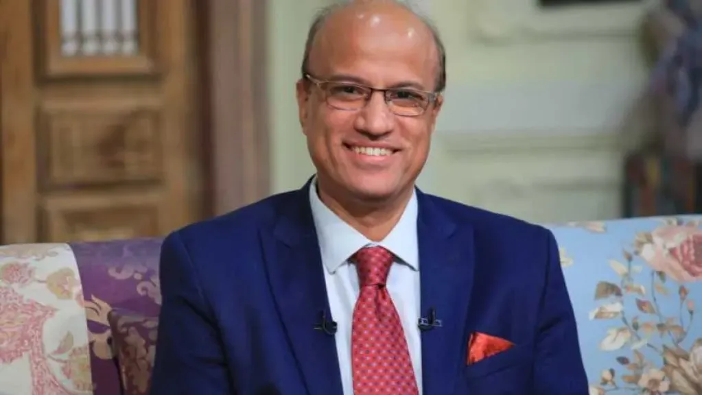  الكاتب الصحفي حسين الزناتي