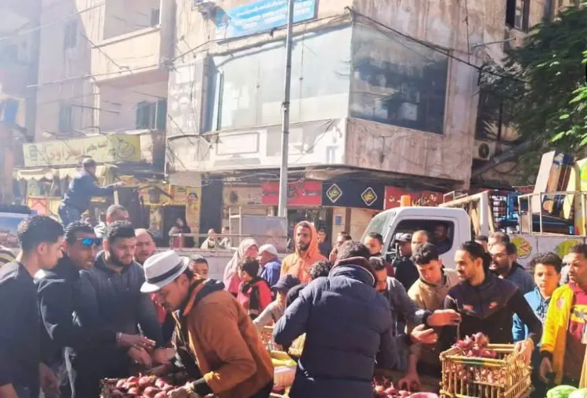 إحياء الإسكندرية  تحصيل غرامات فورية من المنشآت المُخالفة وانذر بالغلق 15 يومً