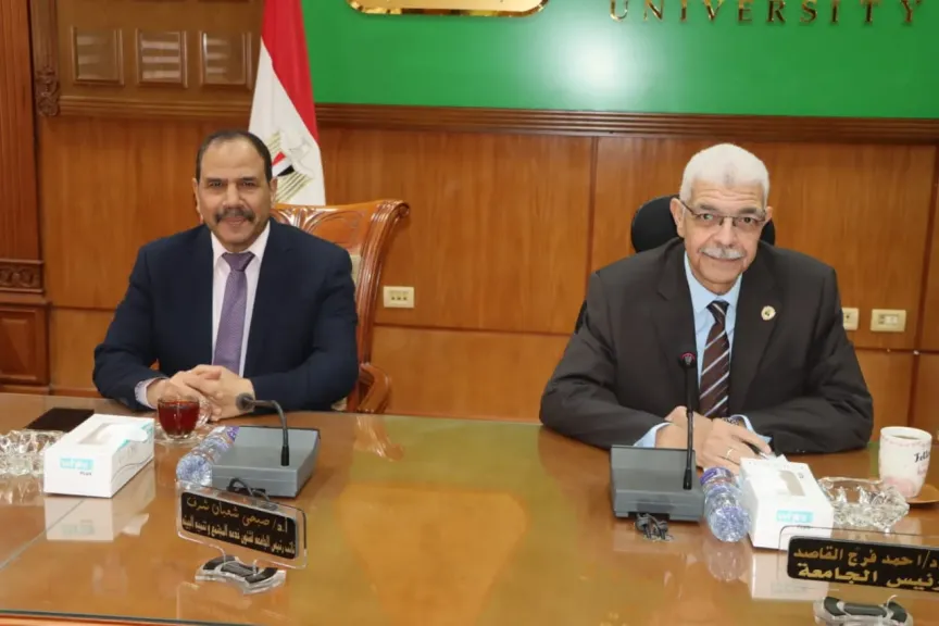 بتوجيهات رئيس جامعة المنوفية.. طلاب وباحثو الجامعة في مهمة قومية لدعم الاستقرار الأسري دعما لجهود الدولة