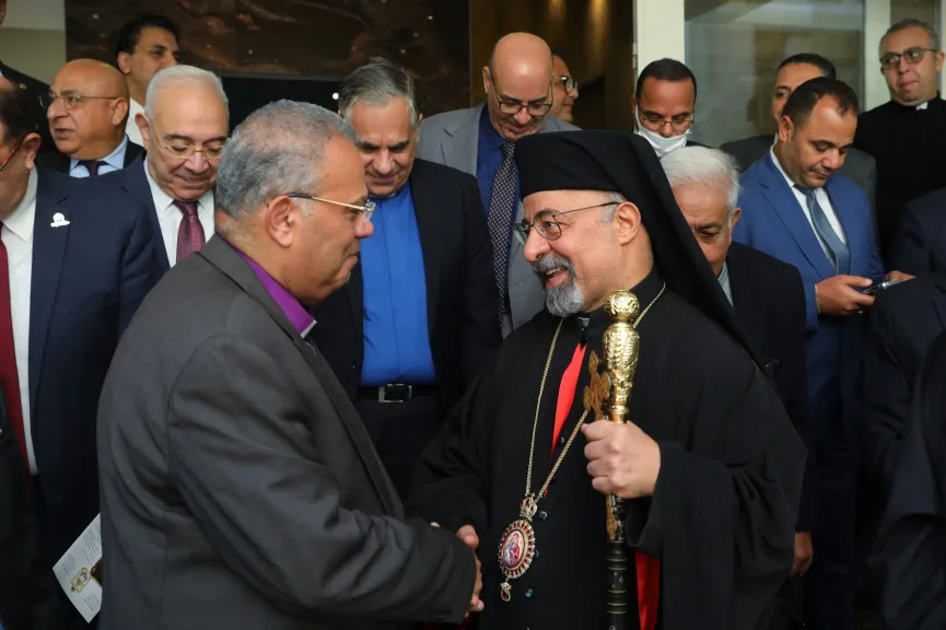 رئيس الطائفة الإنجيلية يهنئ بطريرك الأقباط الكاثوليك بعيد الميلاد المجيد