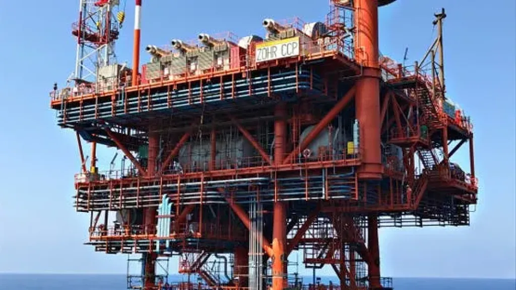 بريطانيا تُعفي حقل ظهر  من عقوبات روسيا: انتصار كبير لأمن الطاقة المصري واستقرار إنتاج الغاز