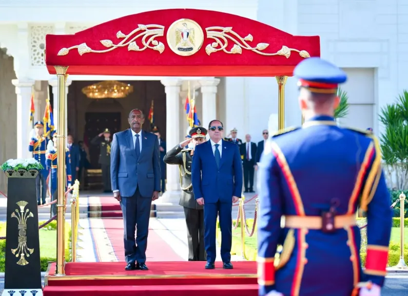 خط أحمر.. مصر تلمح لتفعيل اتفاقية الدفاع المشترك مع السودان لحماية أمنها القومي