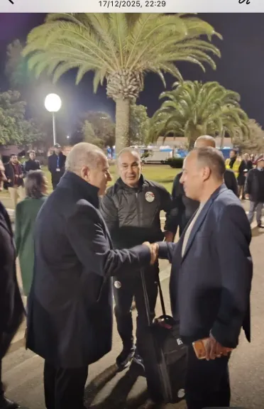 سفير مصر بالرباط يستقبل بعثة المنتخب المصري لكرة القدم المشارك في بطولة الكان 2025