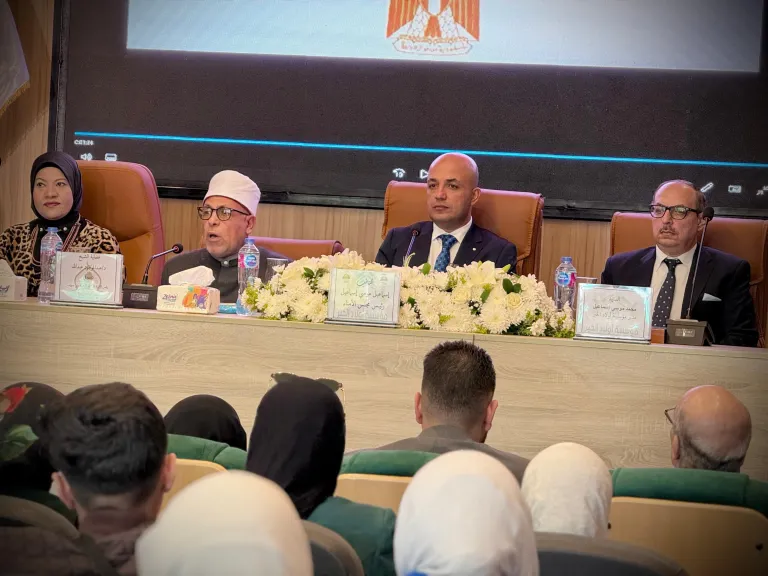 خمس عمرات في ختام المرحلة الأخيرة من مبادرة مشروعات الأون لاين