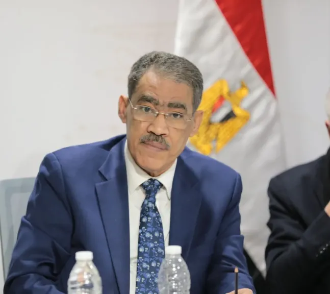 ضياء رشوان: صفقة الغاز مع إسرائيل بقيمة 35 مليار دولار تجارية بحتة ولا أبعاد سياسية لها