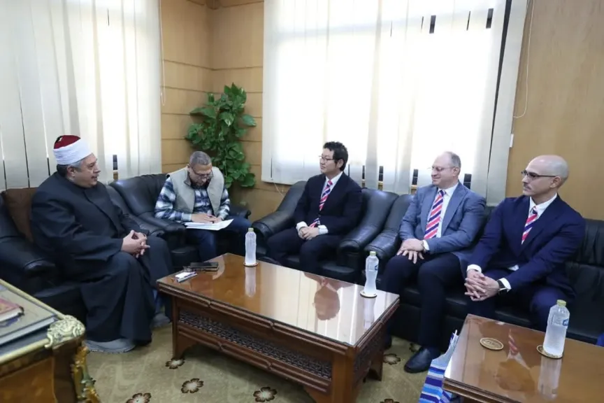 رئيس قطاع المعاهد الأزهرية يستقبل وفد المنصة اليابانية للبرمجة لبحث تعزيز التعاون