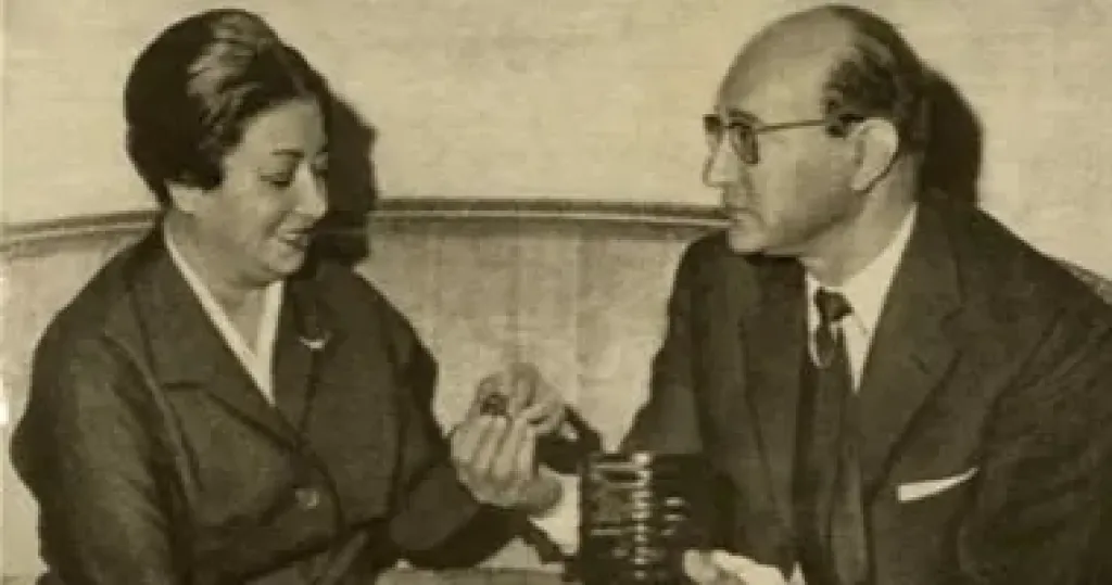 أم كلثوم وعبدالوهاب