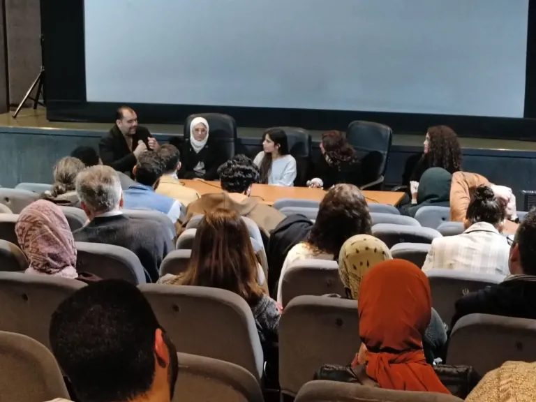 بالصور.. ندوة نقدية تناقش ثلاث تجارب سينمائية شابة ضمن مهرجان القاهرة الدولي للفيلم القصير