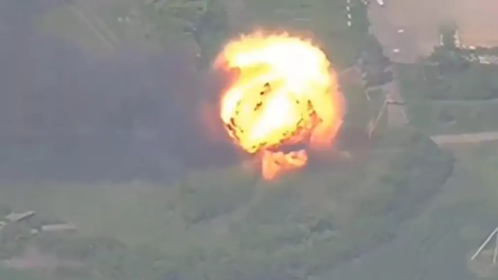 روسيا تضرب بعمق الجبهات الأوكرانية وتعلن السيطرة على بلدتين استراتيجيتين