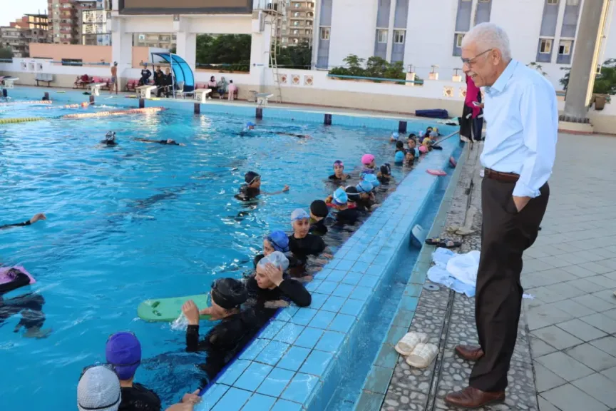 رئيس جامعة المنوفية  يتفقد  المجمع الأوليمبي للرياضات المائية ويتابع تدريبات طلاب كلية علوم الرياضة