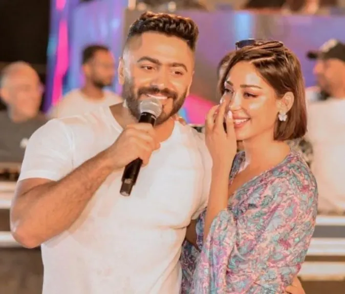 العرافة ”كابي عبد الله” تتهم بسمة بوسيل بتسببها في مرض تامر حسني