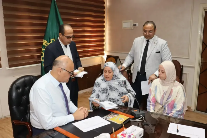 قرارات إنسانية على طاولة المحافظ.. دعم لذوي الهمم والأسر الأولى بالرعاية بالقليوبية