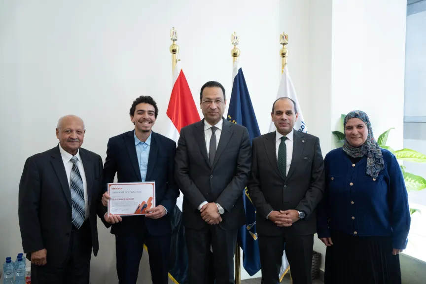 بالتعاون بين  مصر للمعلوماتية و تيراداتا Teradata تخريج أول دفعة متخصصة  فى مجالات تحليل البيانات الضخمة والذكاء الاصطناعى