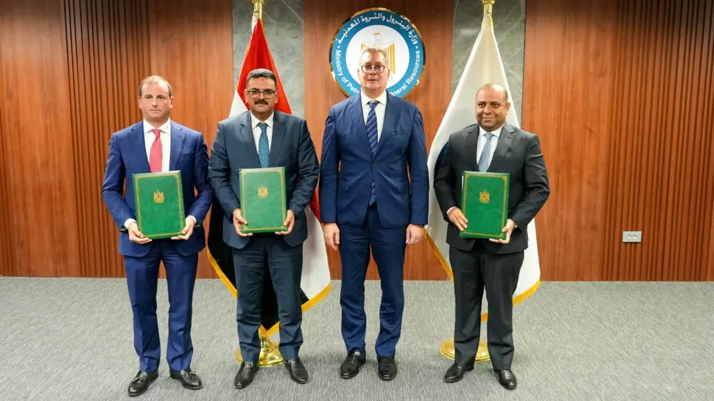 وزير البترول يشهد توقيع تعديل اتفاقية مع «آتون مايننج» الكندية لتعزيز الاستثمار في تعدين الذهب بالصحراء الشرقية