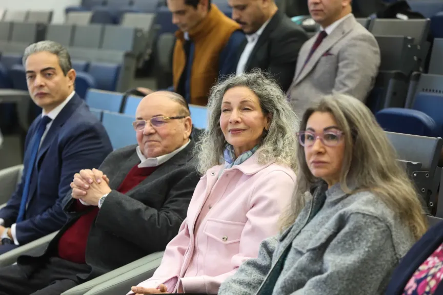 أبو عميرة وألفت إمام ونقيب الإعلاميين في مناقشة مشروعات أفلام طلاب جامعة شرق لندن