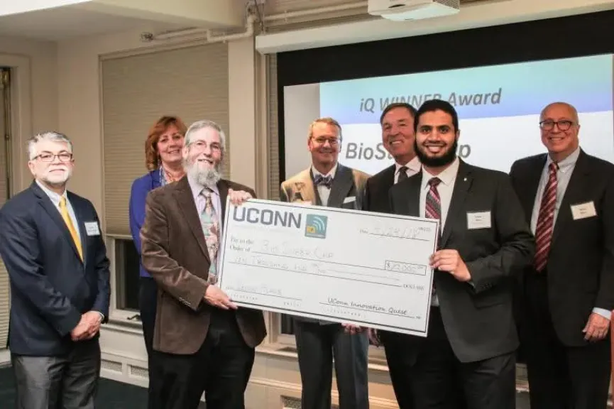 الدكتور إسلام موسى، أستاذ مساعد للبحوث بقسم الكيمياء بجامعة كونيتيكت الأمريكية