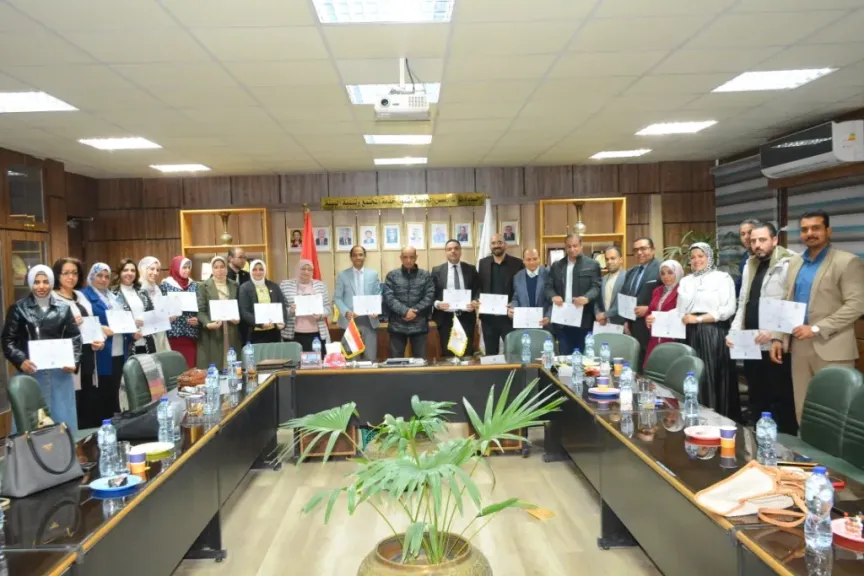 مكافحة الآفات بمعايير الاستدامة البيئية لتحقيق التميز البيئي.. ورشة عمل بجامعة أسيوط