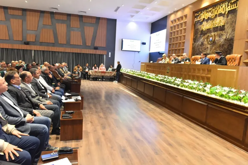 تنفيذي أسيوط يعلن: حزمة قرارات لتسريع التنمية ويؤكد لا تهاون مع الفساد