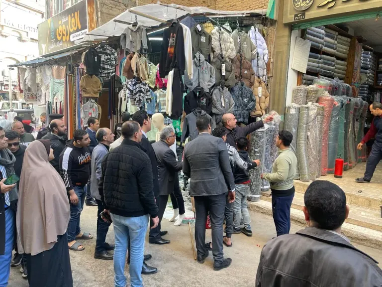 محافظ الدقهلية في جولة مفاجئة بمساكن الجلاء وشوارع غرب المنصورة