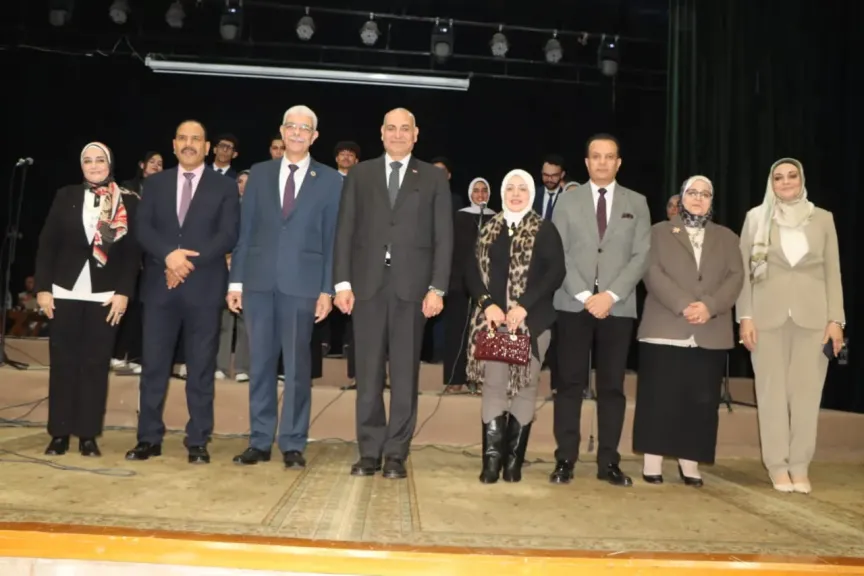 أنغام وطنية وإبداع طلابي في حفل كورال جامعة المنوفية احتفالًا بعيدها الـ49 بحضور رئيس الجامعة