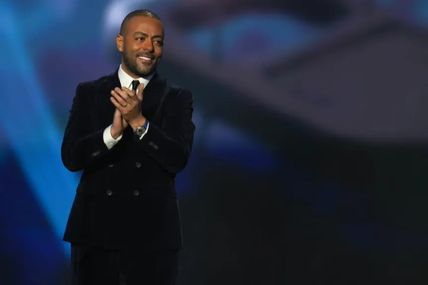 البطل هو الجمهور.. تامر عاشور يوجه رسالة عقب حفله بموسم الرياض