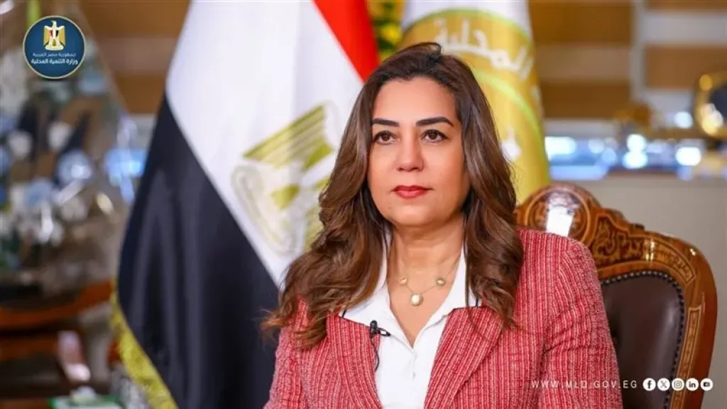 تأهيل الكوادر المحلية أولوية حكومية لتحسين الخدمات بالمحافظات