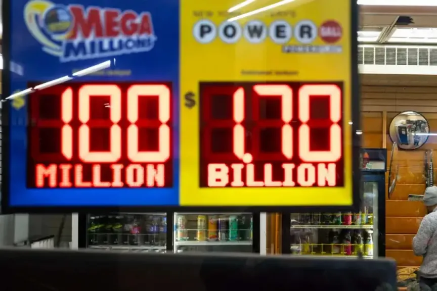 مواطن أمريكي يفوز بـ 1.8 مليار دولار في اليانصيب.. ما القصة؟