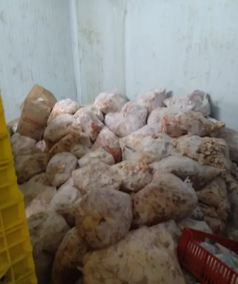 ضبط 13 طن لحوم ودواجن فاسدة بالعبور.. حملات بيطرية وتموينية مكثفة لحماية صحة المواطنين