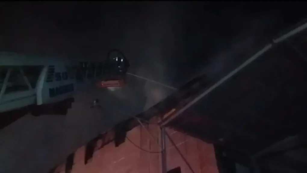 حريق مفاجئ داخل مخزن كراتين بيض بالعبور الجديدة.. والحماية المدنية تسيطر