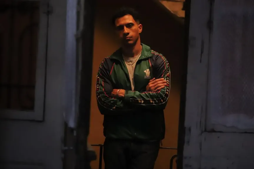 طرح برومو مسلسل بطل العالم لـ عصام عمر