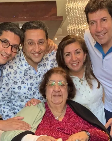 وفاة والدة الفنان هاني رمزي بعد صراع مع المرض