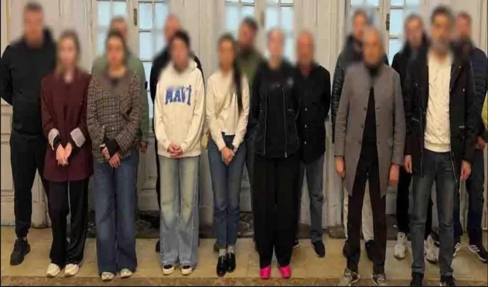 شبكة الذهب المزيف تسقط في قبضة الداخلية.. 13 أجنبيًا ضمن أخطر عصابة نصب دولية