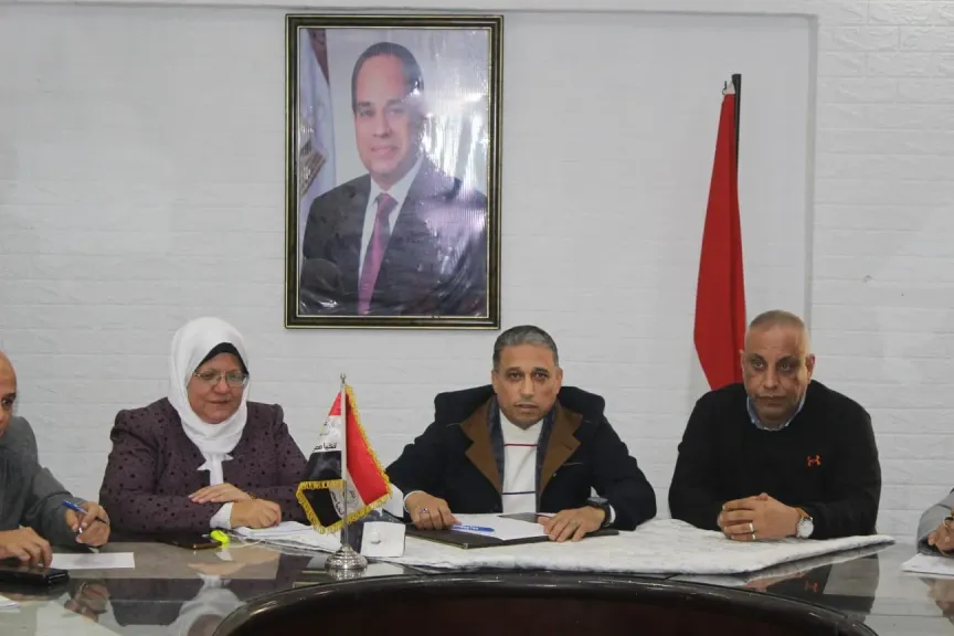 مدير «تعليم الجيزة» يبحت الاستعدادات النهائية لامتحانات الشهادة الإعدادية...تفاصيل