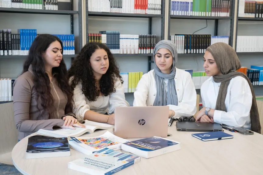 مصر للمعلوماتية تنافس أفضل جامعات العالم في ألعاب التفكير الاستراتيجي لإدارة الشركات