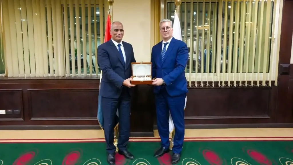 وزير البترول يُكرم المهندس إبراهيم مكي بمناسبة انتهاء فترة عمله رئيسًا للقابضة للبتروكيماويات