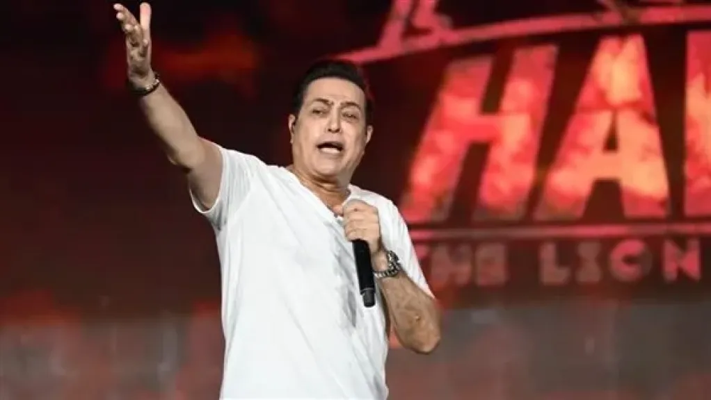 أمل جديد وضحكة من القلب.. حكيم يوجه رسالة لجمهوره بمناسبة رأس السنة