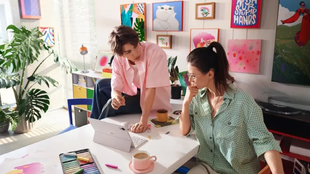 جهاز HUAWEI MatePad 12 X يطلق العنان للإبداع مع شاشة PaperMatte المحسّنة وقلم M-Pencil Pro الجديد كليًا