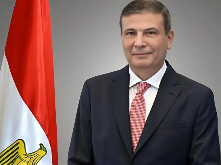 لـ 35 عاماً.. وزير الزراعة يقرر رفع سن المتقدمين لمسابقة التعاقد مع الأطباء البيطريين الجدد