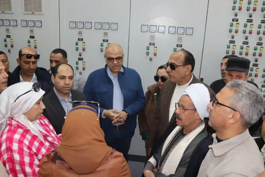 محافظ القليوبية يطلق التشغيل التجريبي لمحطة مياه شبلنجة الجديدة ببنها