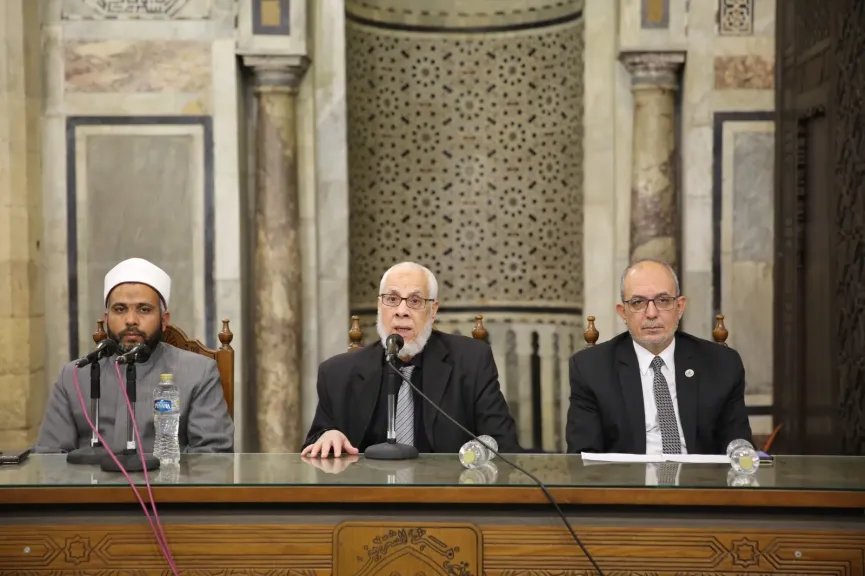 ملتقى السيرة النبوية بالجامع الأزهر: سيدنا عثمان بن عفان نموذج فريد في حسن الخُلُق وقدوة للتجار والشباب في مسيرته