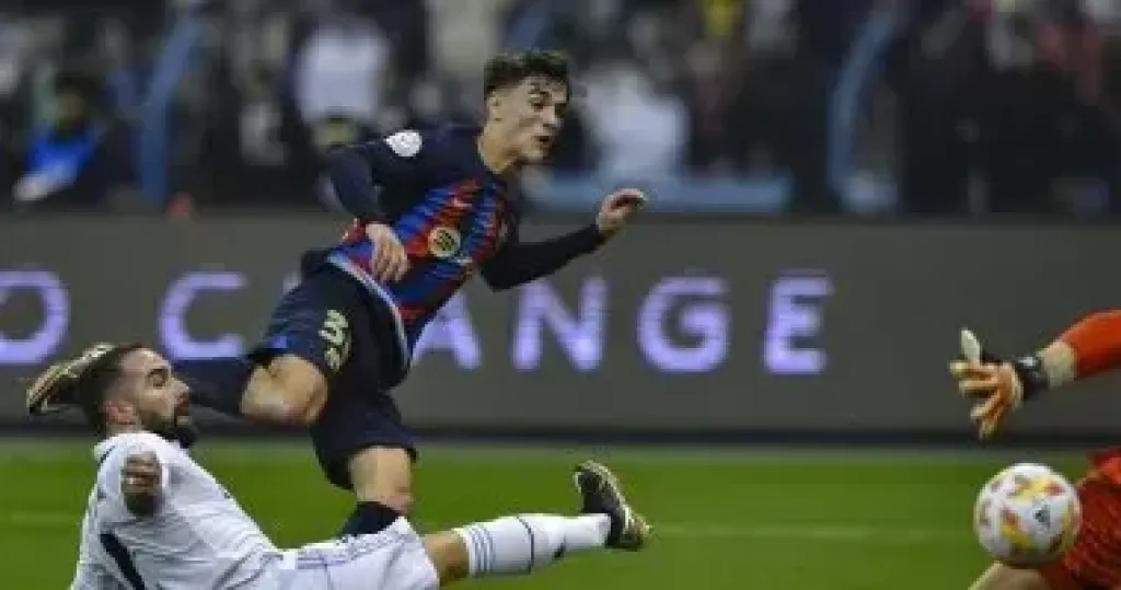 جافي حاضر رغم الغياب.. برشلونة يدخل 2026 بطموحات ذهبية وتحديات نارية