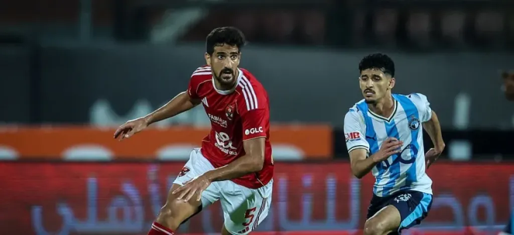 صراع جديد بين الأهلي وبيراميدز.. موهبة بتروجيت تشعل سباق الصفقات