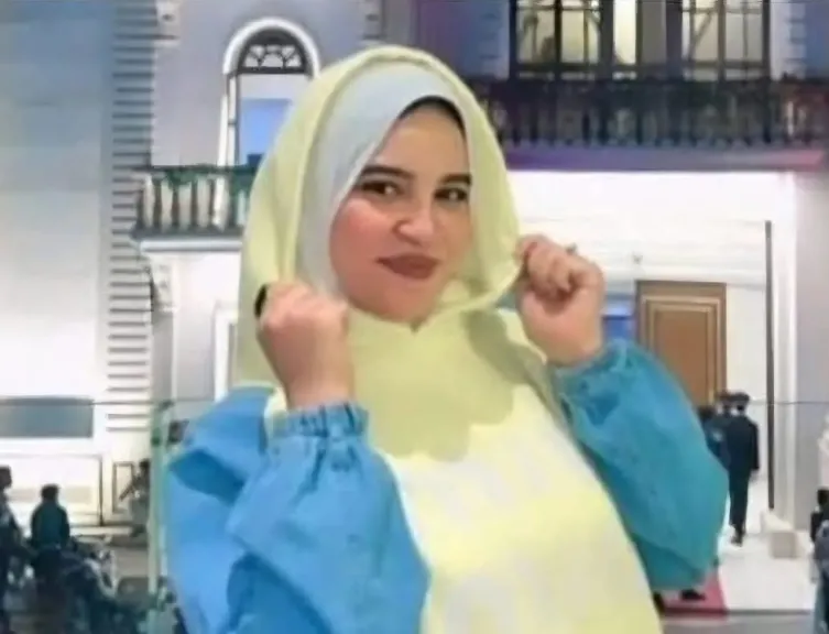 الكل حزين عليها.. مصرع فتاة إثر حادث صدمتها سيارة ملاكي في قنا