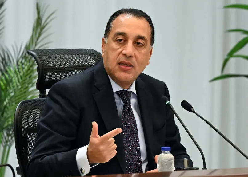 رئيس الوزراء يتفقد مشروعات «حياة كريمة» بالأقصر