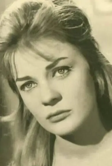 في ذكرى ميلاد نادية لطفي.. رحلة شقراء السينما بين الفن والحياة